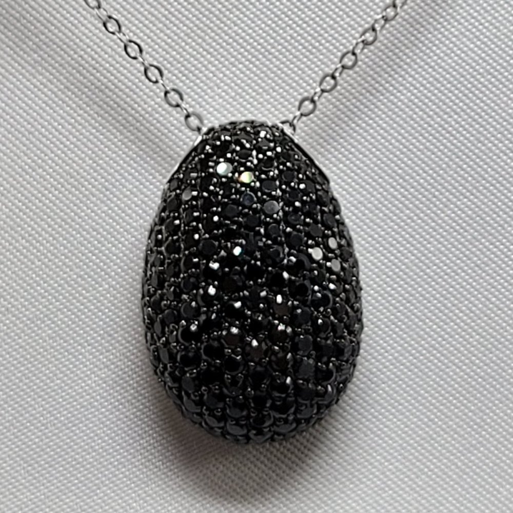 NWOT 925 silver necklace with black spinel pendant